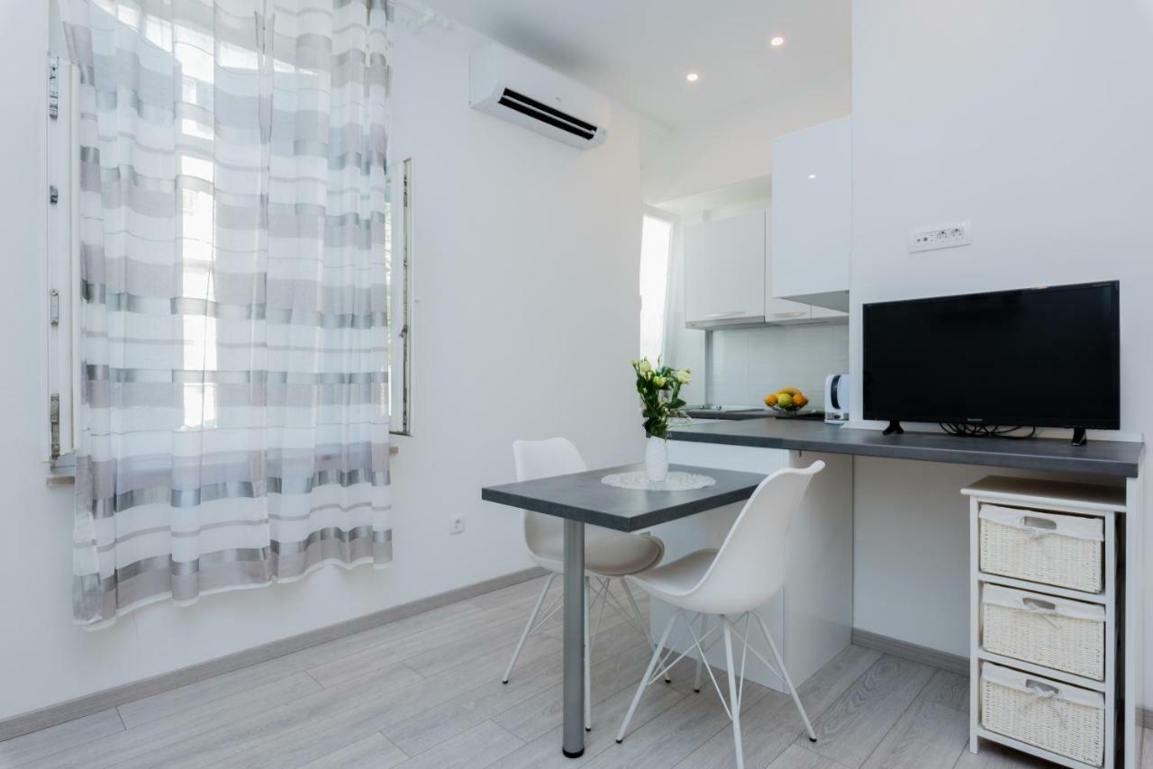 Apartment Matea Split Bagian luar foto